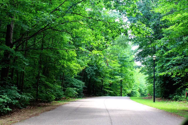 $125,000 | 1694 Westview Drive, Unit 17, Allegan, MI 49010