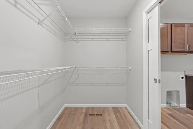 $424,900 | 2662 Lawrence Lane, Neenah, WI 54956