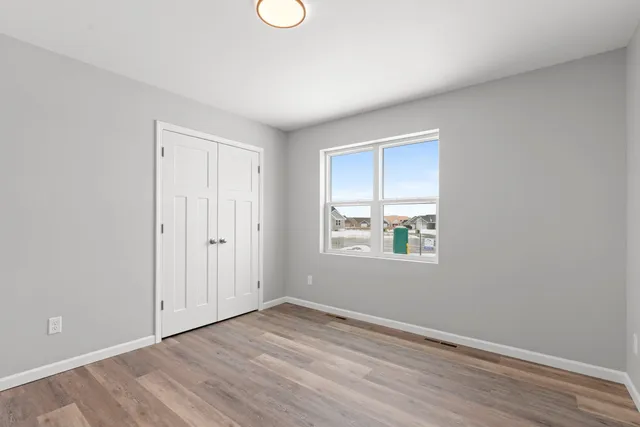 $424,900 | 2662 Lawrence Lane, Neenah, WI 54956