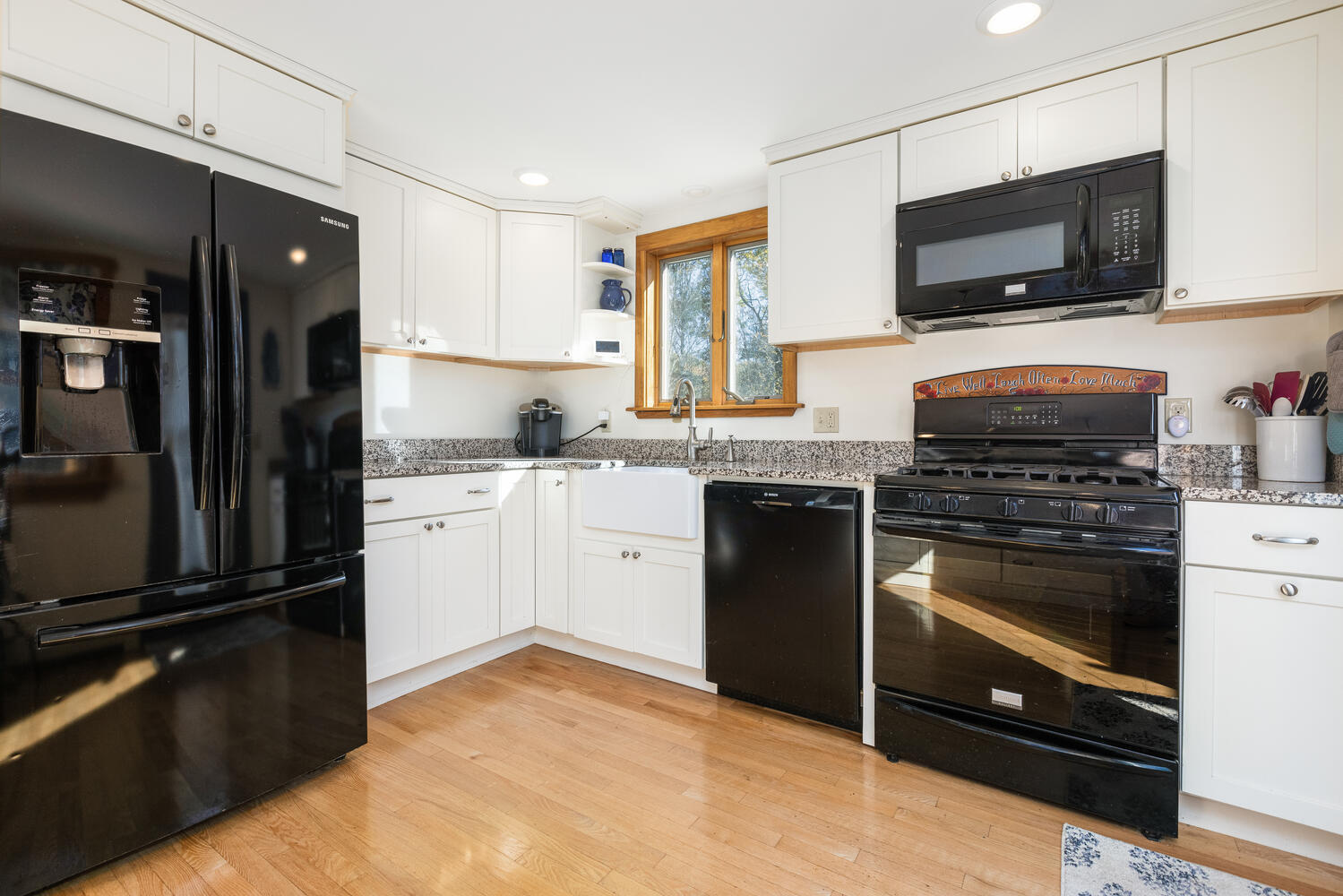 381 Hallowell Road Pownal, ME 04069 - Photo 11 of 41 381 Hallowell Rd Pownal ME-large-013-031