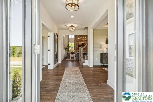 $799,990 | 5403 Red Oak Drive, Coopersburg, PA 18036