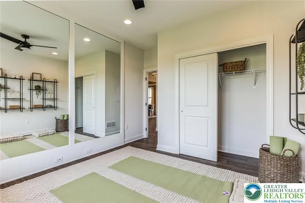 $799,990 | 5403 Red Oak Drive, Coopersburg, PA 18036