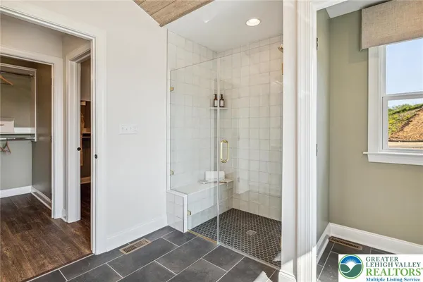 $799,990 | 5403 Red Oak Drive, Coopersburg, PA 18036