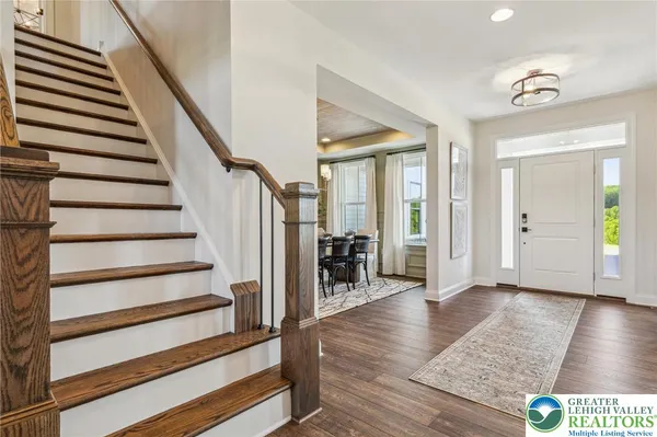 $799,990 | 5403 Red Oak Drive, Coopersburg, PA 18036