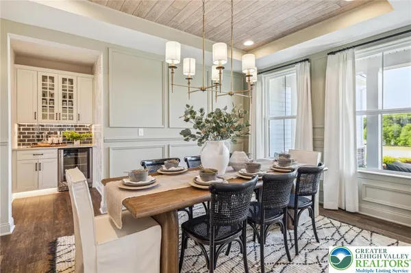 $799,990 | 5403 Red Oak Drive, Coopersburg, PA 18036