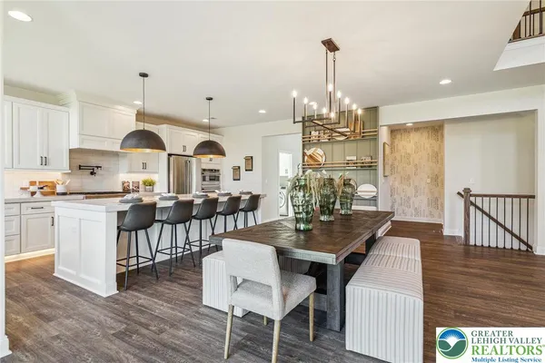 $799,990 | 5403 Red Oak Drive, Coopersburg, PA 18036