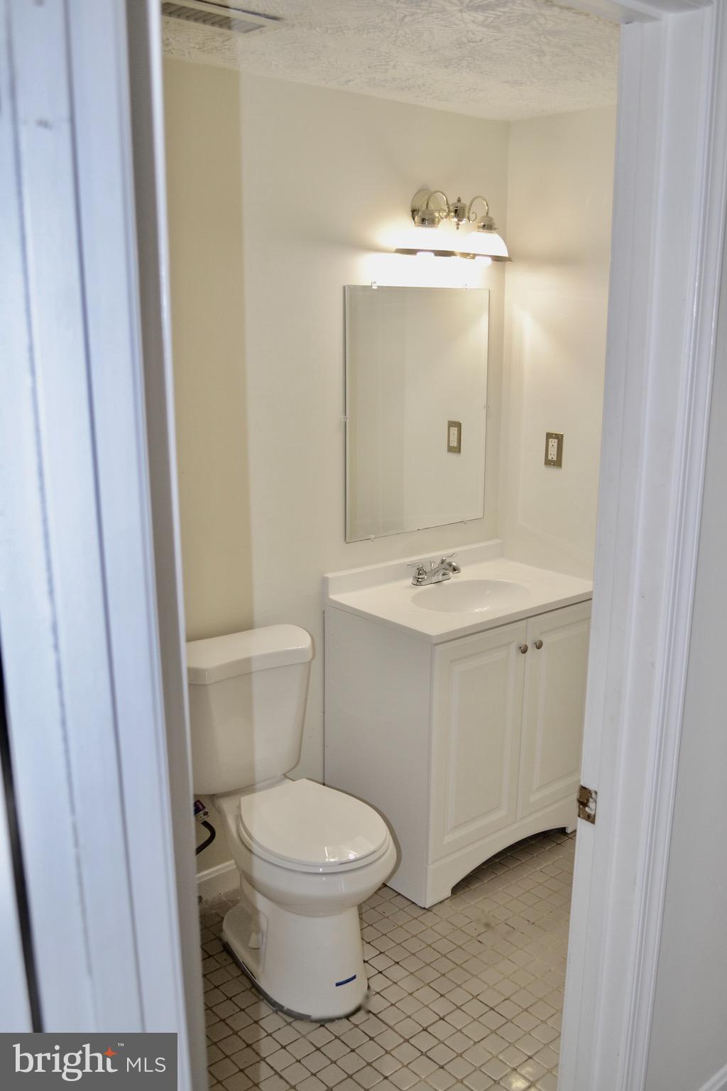 9 Greenleaf Road Baltimore, MD 21234 - Photo 20 of 24 Basement Full Bathroom