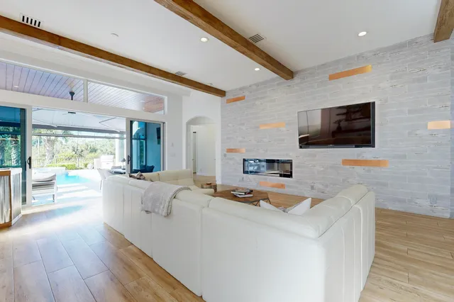 $2,999,000 | 142 Porto Vecchio Way, Palm Beach Gardens, FL 33418