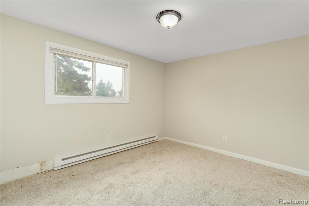21805 Rausch Avenue Eastpointe, MI 48021 - Photo 22 of 33