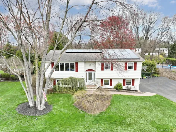 $725,000 | 38 Westlyn Drive, Bardonia, NY 10954