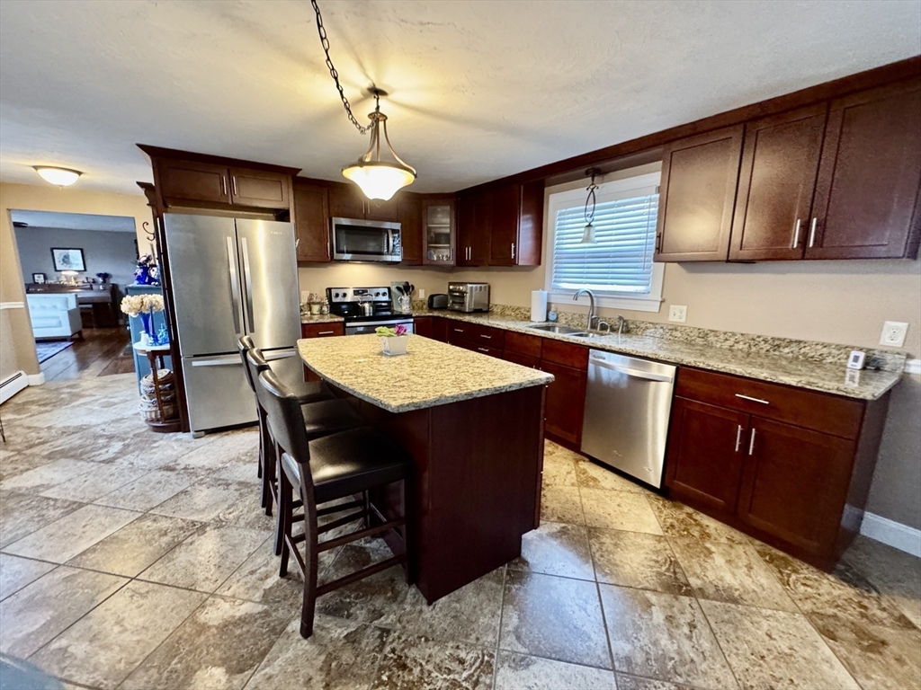 3327 Chestnut Hill Avenue Athol, MA 01331 - Photo 6 of 41