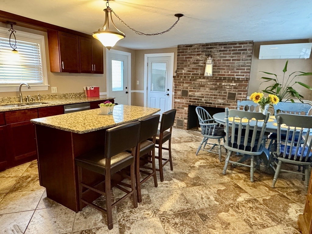 3327 Chestnut Hill Avenue Athol, MA 01331 - Photo 8 of 41