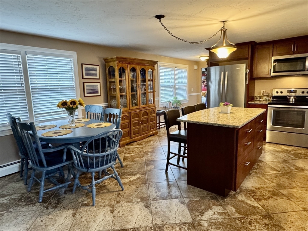 3327 Chestnut Hill Avenue Athol, MA 01331 - Photo 10 of 41