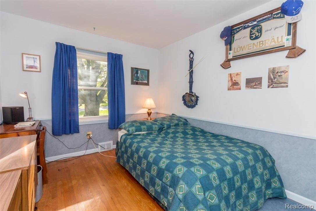 3890 Reseda Road Waterford, MI 48329 - Photo 11 of 17 3890 Reseda Road, Waterford-49.jpg