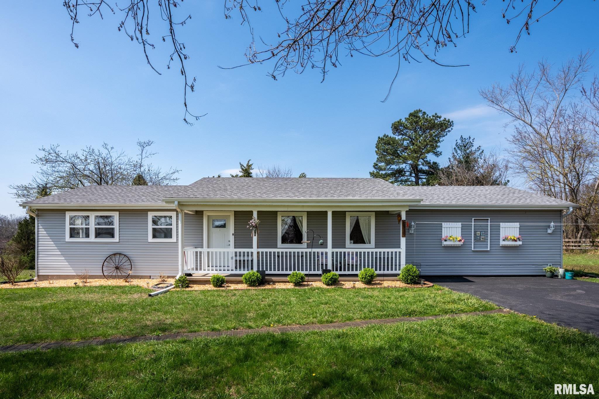 12119 Poordo Road Pittsburg, IL 62974 - Photo 2 of 30
