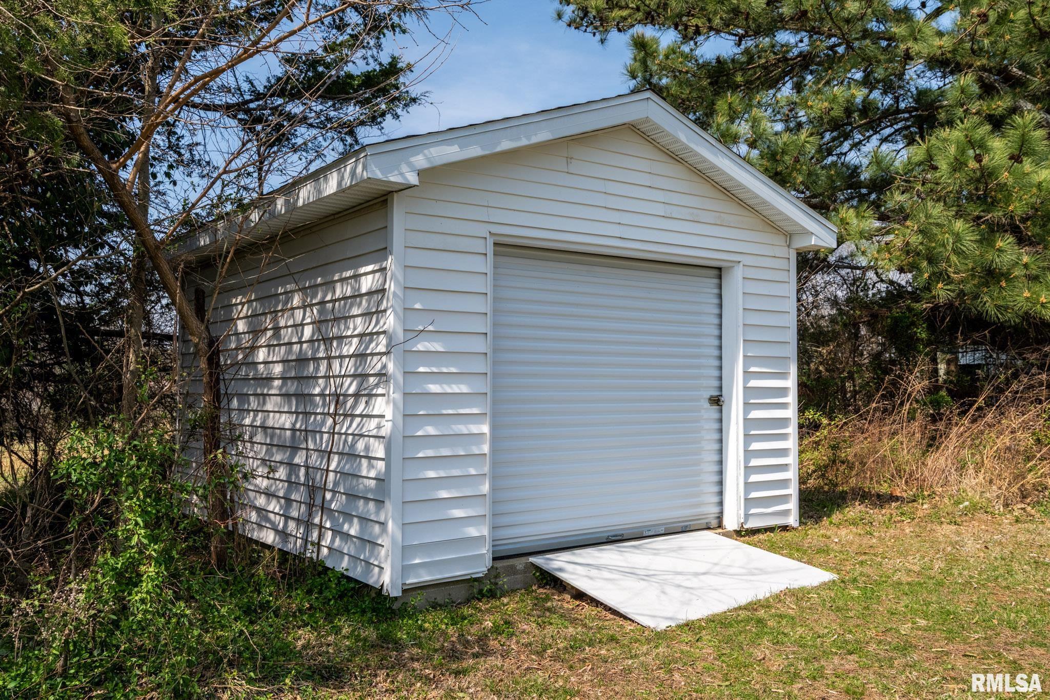 12119 Poordo Road Pittsburg, IL 62974 - Photo 21 of 30