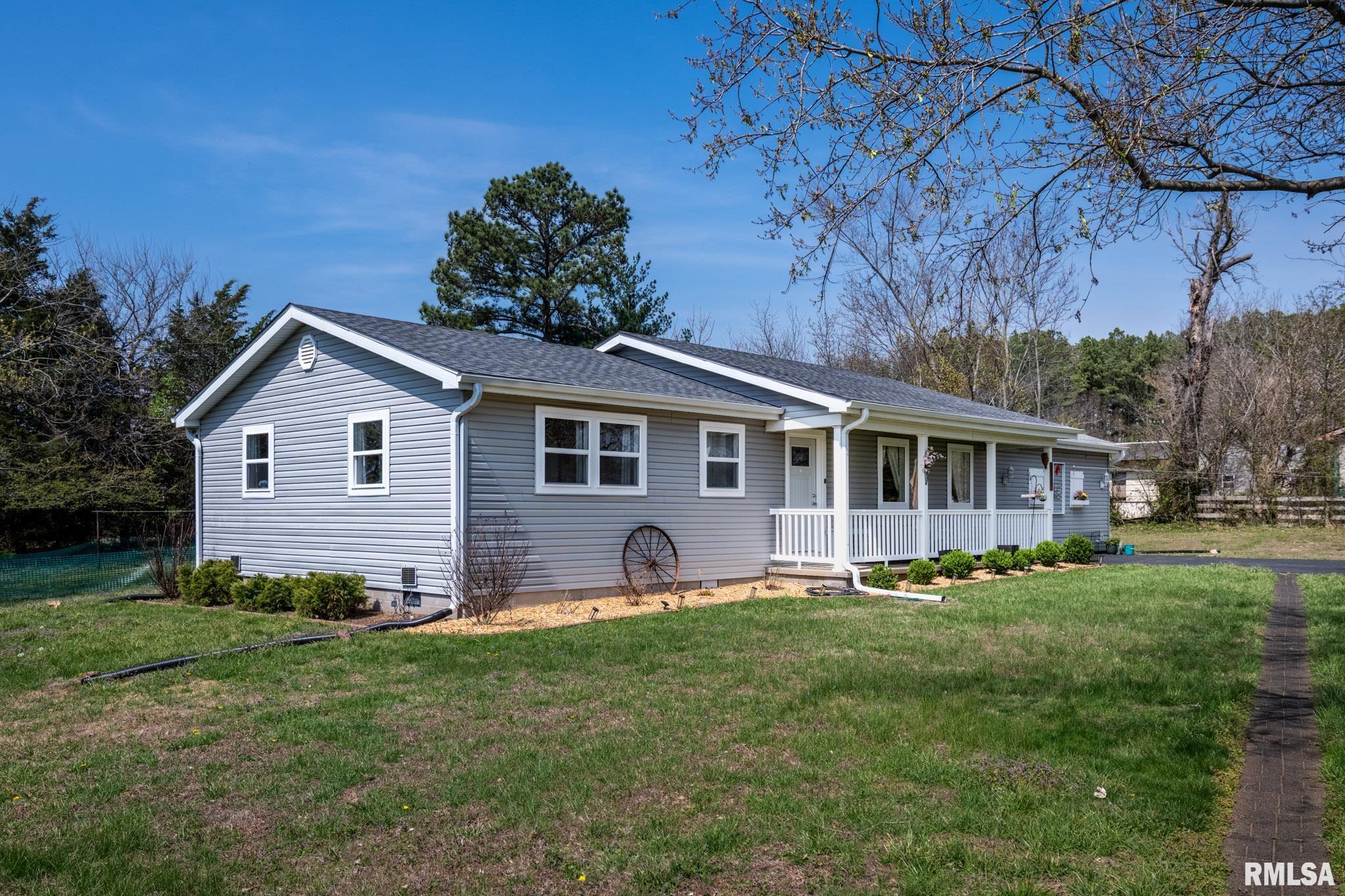 12119 Poordo Road Pittsburg, IL 62974 - Photo 3 of 30