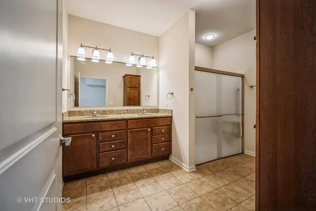 $439,000 | 2220 Founders Way, Unit P102, Northbrook, IL 60062