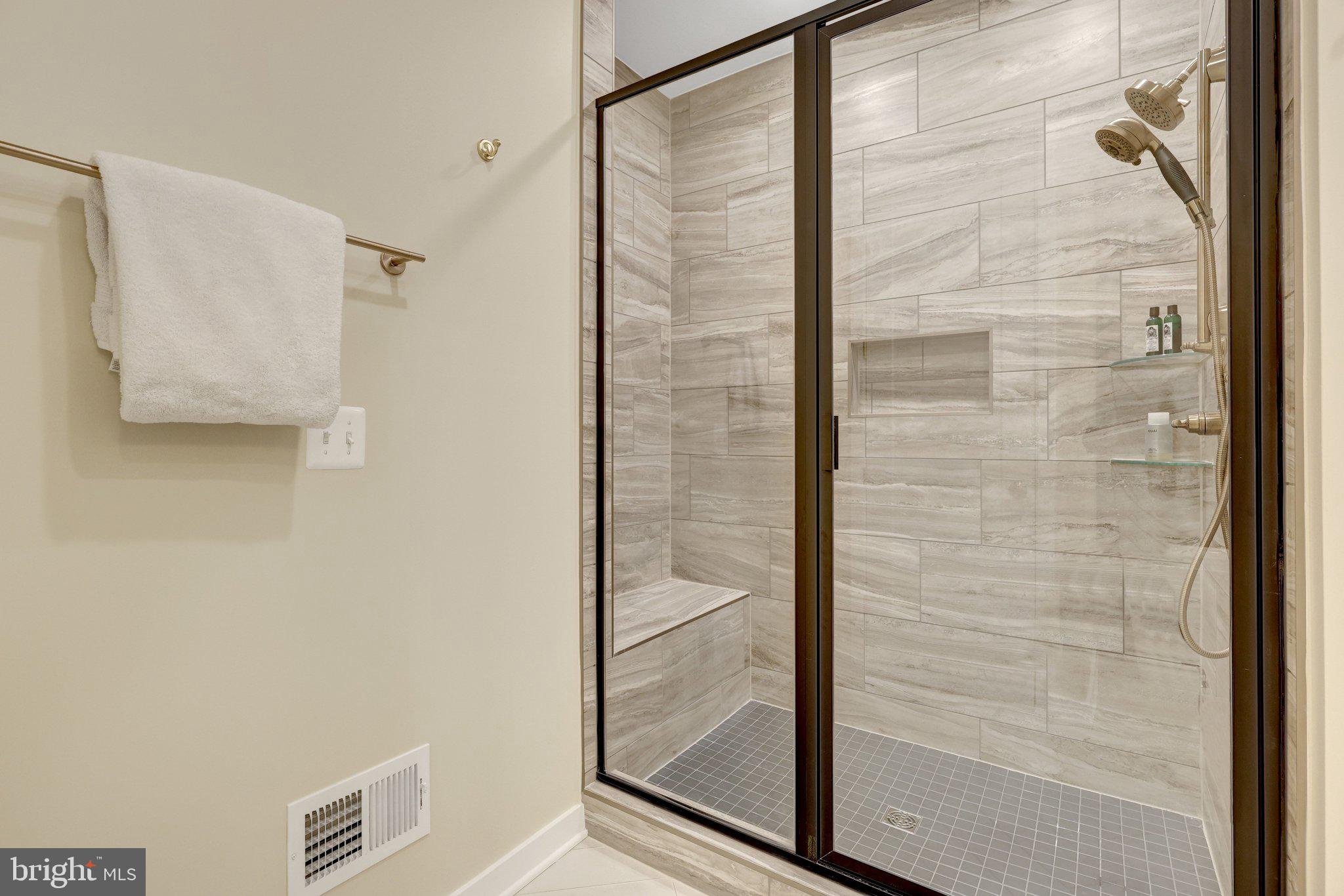 1622 Fellowship Square Reston, VA 20190 - Photo 22 of 48