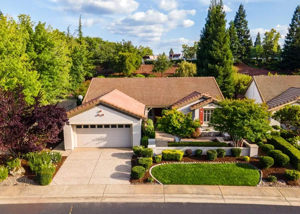 $700,000 | 885 Bridalveil Lane, Lincoln, CA 95648