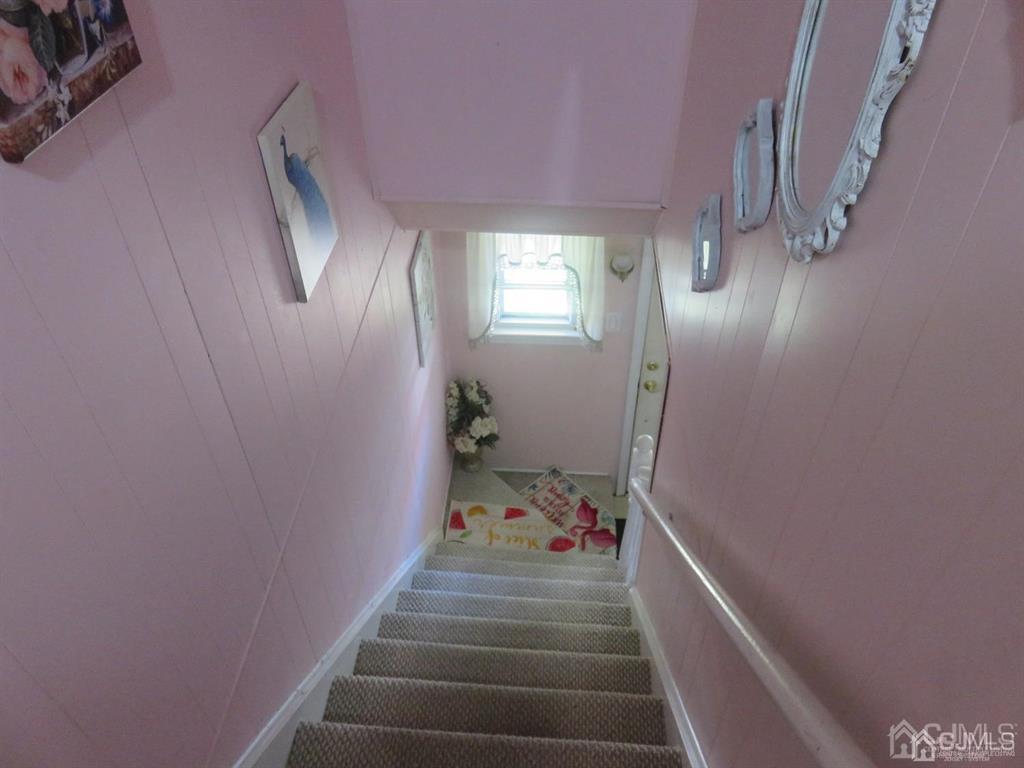 367 Eagle Avenue Perth Amboy, NJ 08861 - Photo 24 of 25 a view of entryway