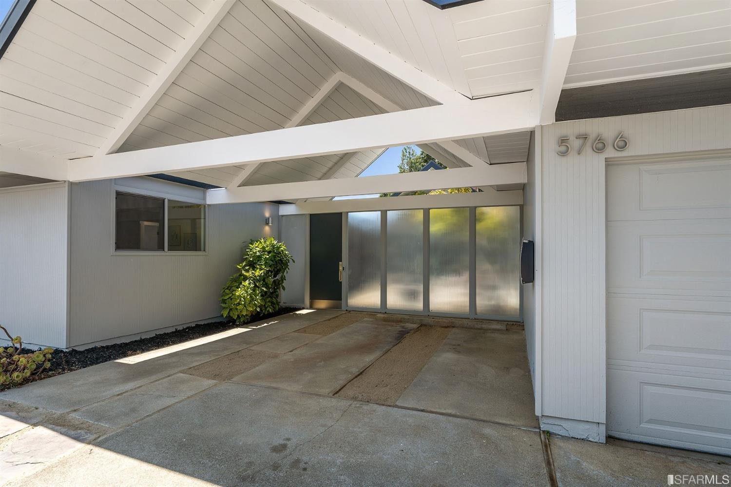 5766 Greenridge Road Castro Valley, CA 94552 - Photo 4 of 64