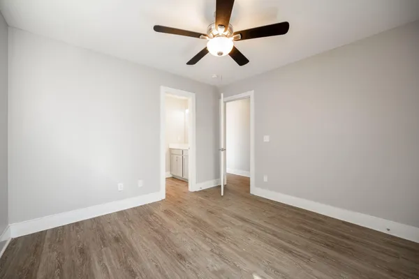 $2,095 | 2360 East 18th Street, Chattanooga, TN 37404