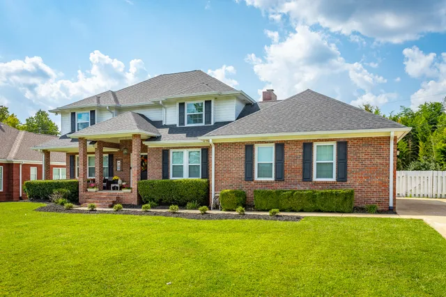 $610,500 | 2225 Peterson Drive, Chattanooga, TN 37421