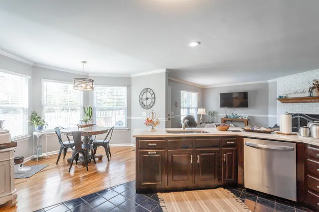 $610,500 | 2225 Peterson Drive, Chattanooga, TN 37421