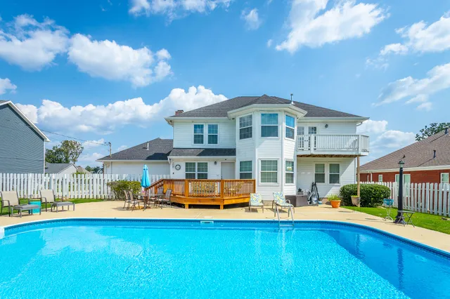 $610,500 | 2225 Peterson Drive, Chattanooga, TN 37421