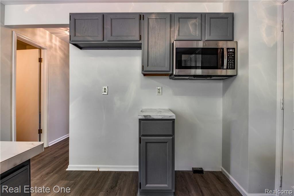 3894 Lippincott Road Lapeer, MI 48446 - Photo 8 of 34 Plenty of cupboards