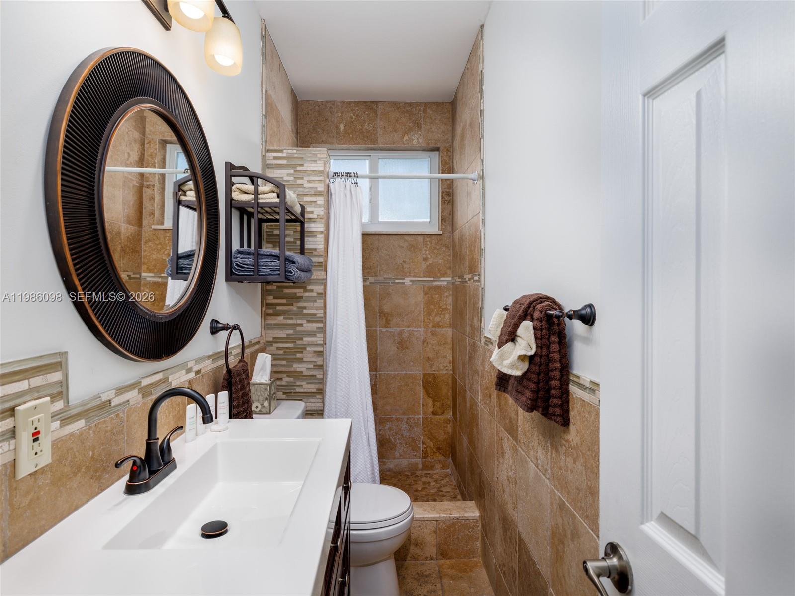 599 30th Street Marathon, FL 33050 - Photo 29 of 44 Guest Bathroom