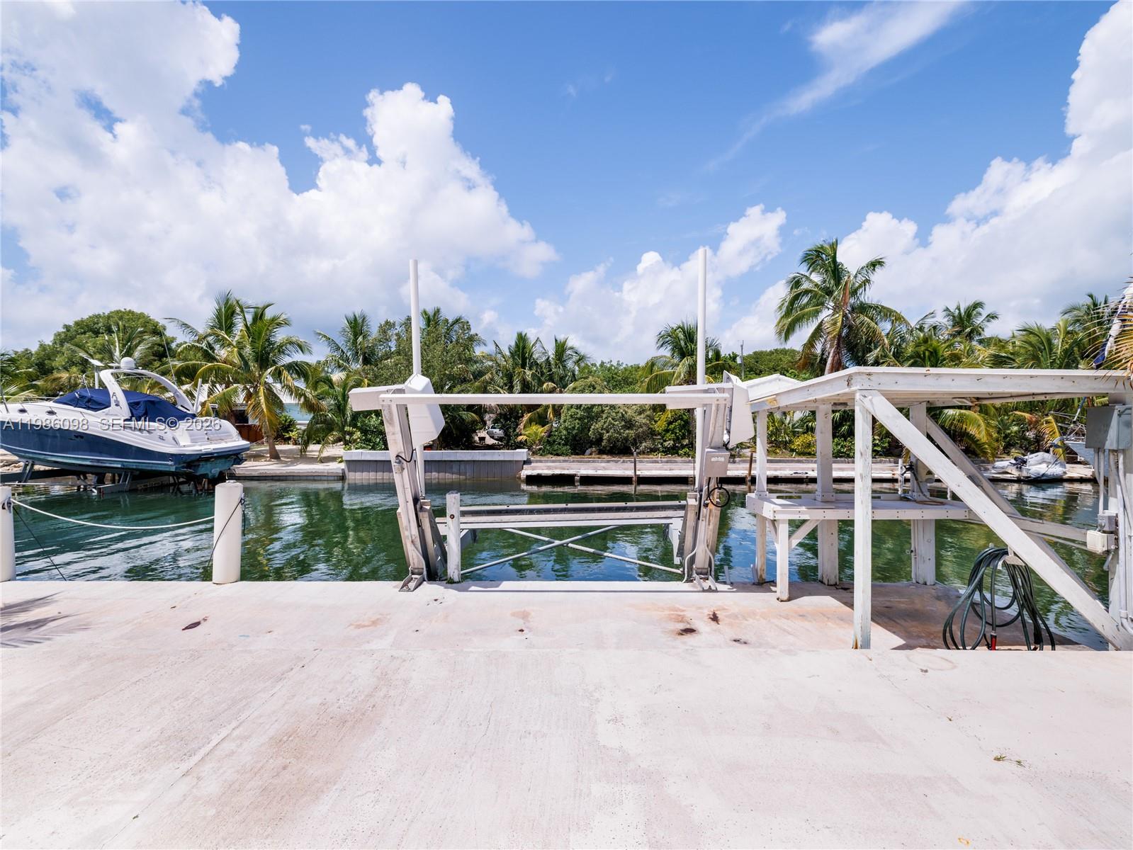 599 30th Street Marathon, FL 33050 - Photo 36 of 44 Boat Lift