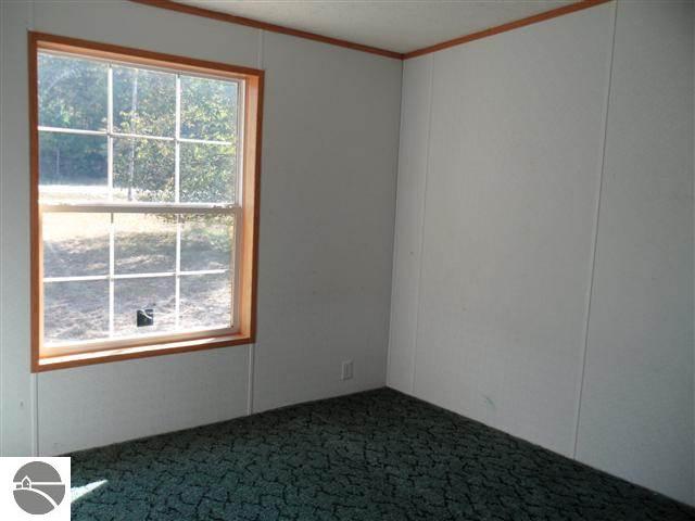2991 Voice Road Kingsley, MI 49649 - Photo 16 of 25 1740007-15.JPG