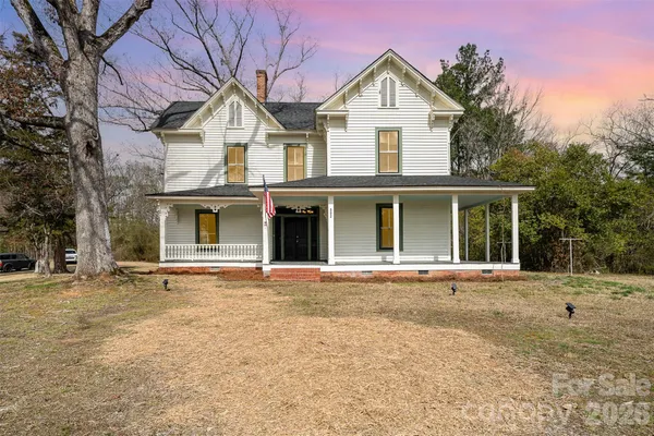 $335,000 | 502 West Allenton Street, Mount Gilead, NC 27306
