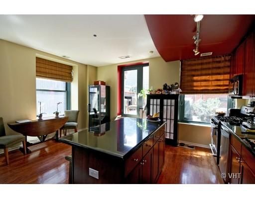208 West Washington Street, Unit 2207 Chicago, IL 60606 - Photo 3 of 11