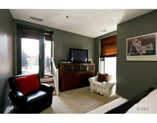 208 West Washington Street, Unit 2207 Chicago, IL 60606 - Photo 5 of 11