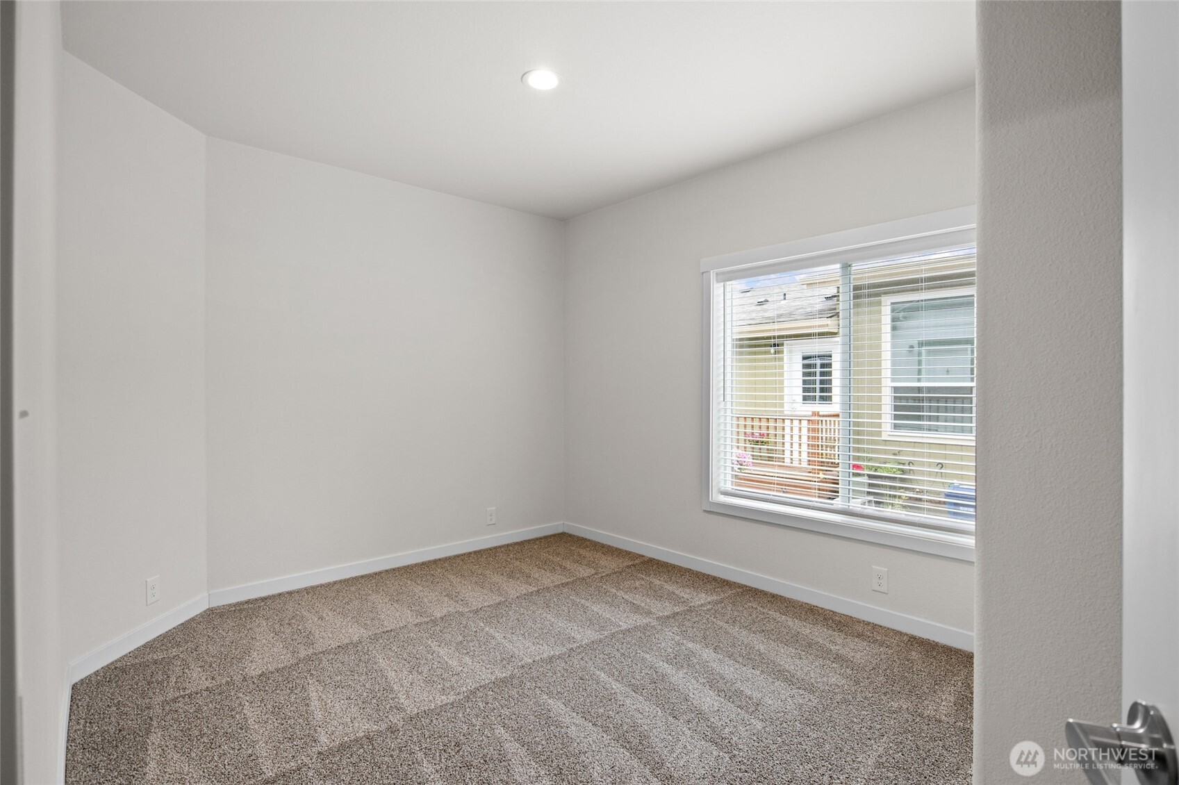 32501 Northeast 50th Street, Unit 31 Carnation, WA 98014 - Photo 23 of 28