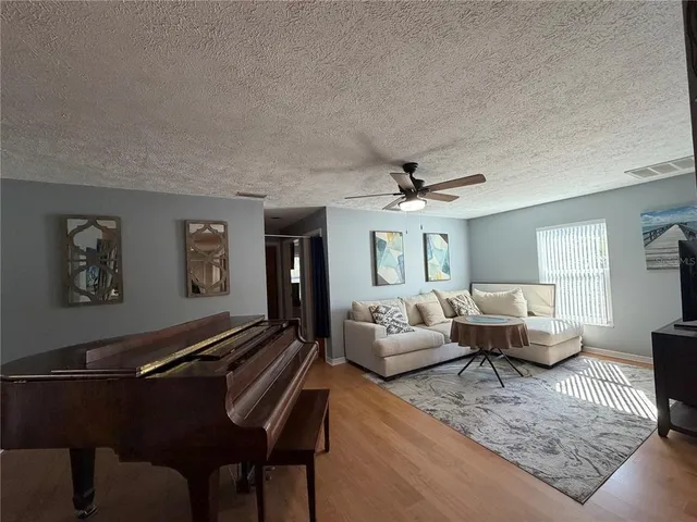 $440,000 | 18619 Yocam Avenue, Lutz, FL 33549