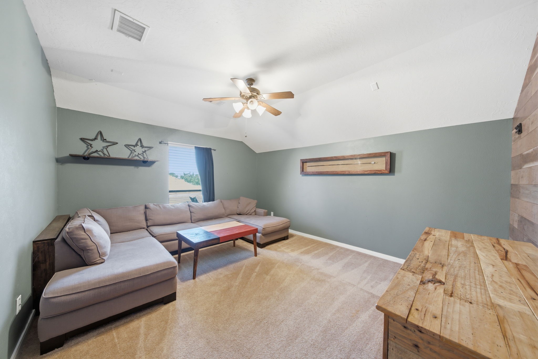 8911 Henrico Lane Rosenberg, TX 77469 - Photo 25 of 45 a living room with furniture
