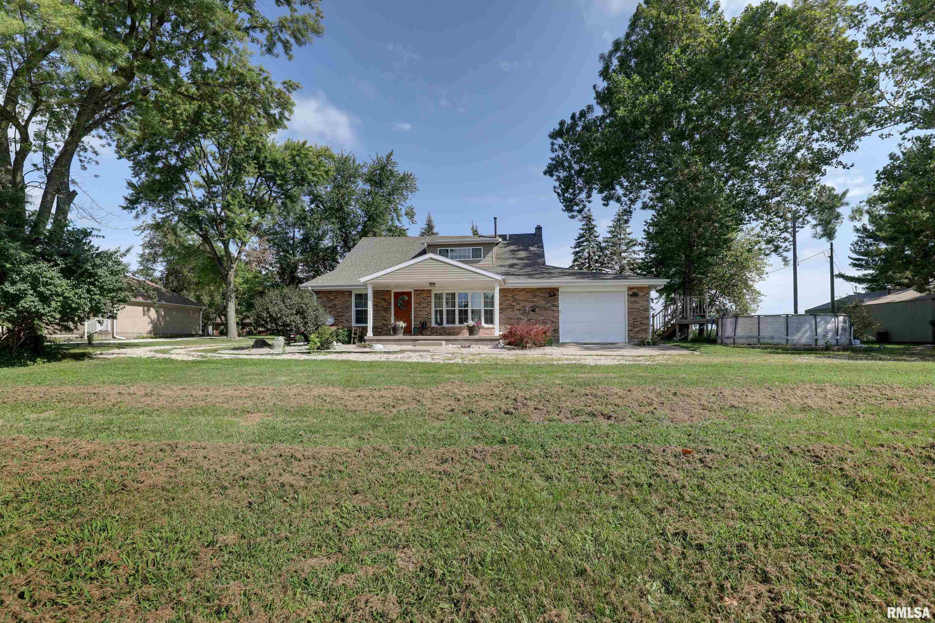 4616 Payson Road Quincy, IL 62305 - Photo 2 of 25 Gallery Image 2