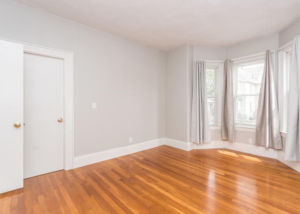 21 Gardner Street, Unit 1 Waltham, MA 02453 - Photo 14 of 19