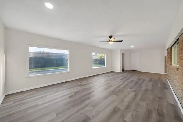 $247,900 | 4119 Ebbtide Drive, Houston, TX 77045