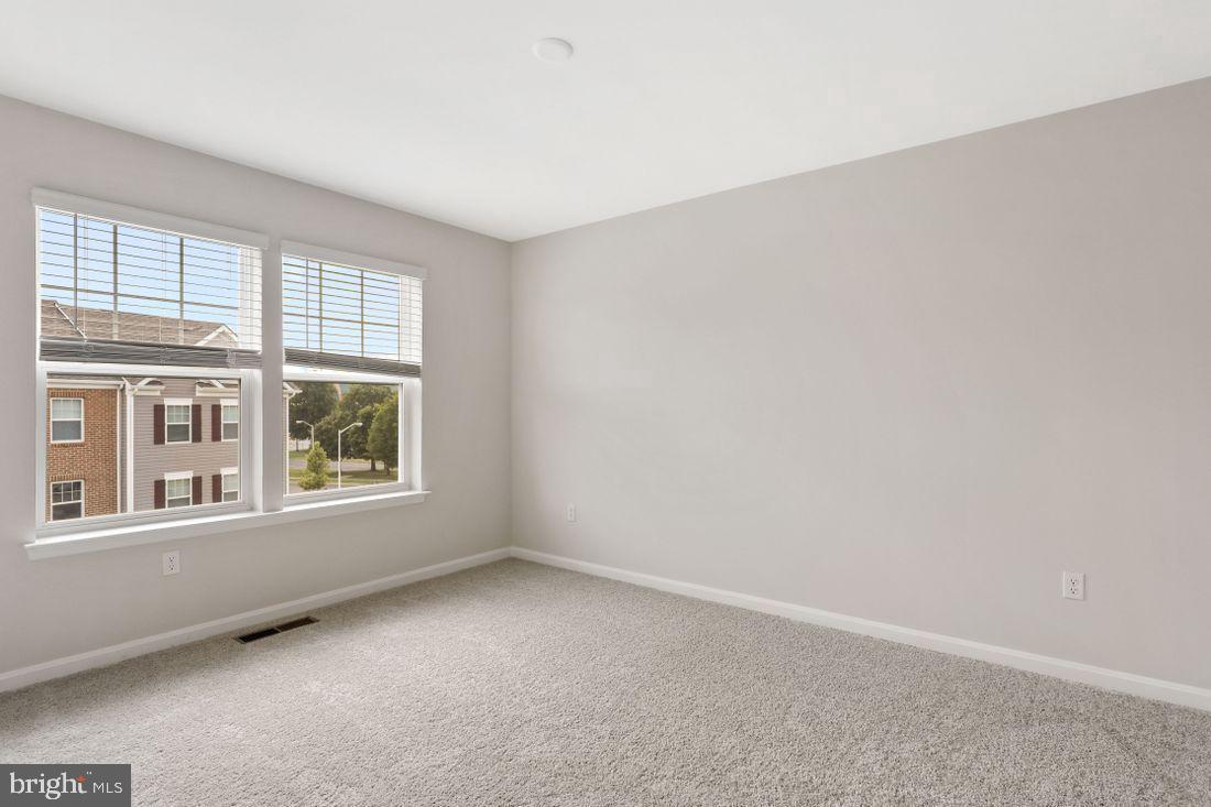 7116 Delegate Place Frederick, MD 21703 - Photo 7 of 40