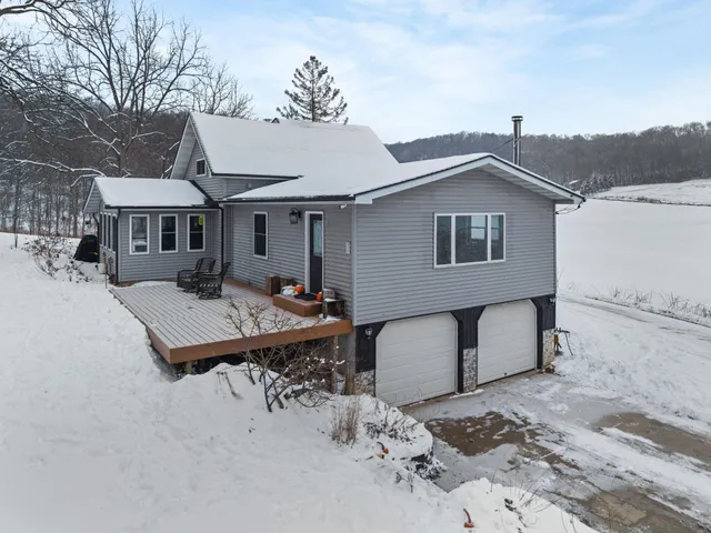 $330,000 | 27995 Benben Lane, Richland Center, WI 53581