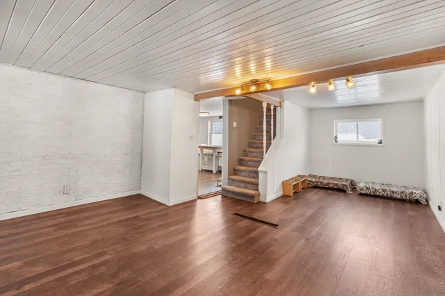 $330,000 | 27995 Benben Lane, Richland Center, WI 53581