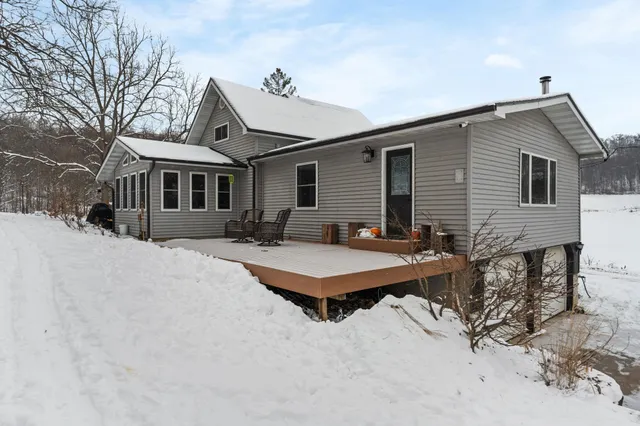 $330,000 | 27995 Benben Lane, Richland Center, WI 53581