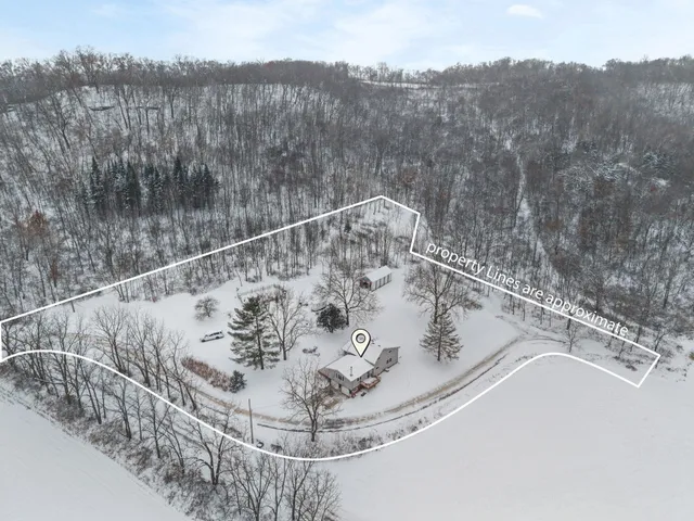 $330,000 | 27995 Benben Lane, Richland Center, WI 53581