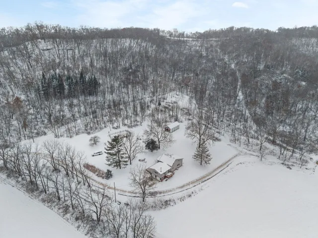 $330,000 | 27995 Benben Lane, Richland Center, WI 53581