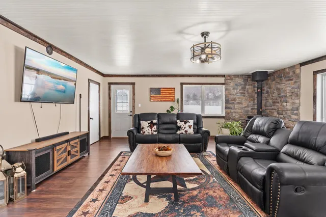 $330,000 | 27995 Benben Lane, Richland Center, WI 53581